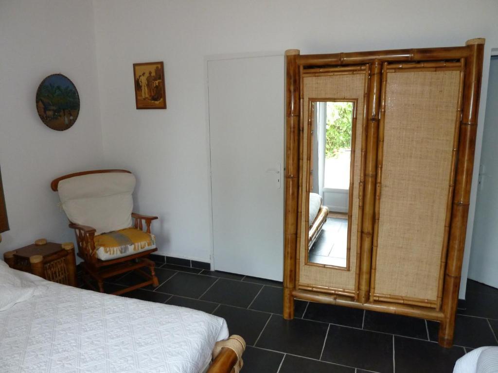 Le Vieux Vauvert Bed and Breakfast Rochecorbon Δωμάτιο φωτογραφία