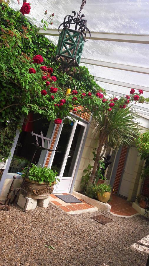 Le Vieux Vauvert Bed and Breakfast Rochecorbon Εξωτερικό φωτογραφία