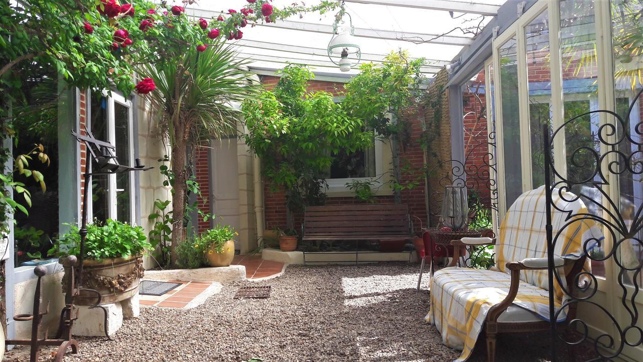 Le Vieux Vauvert Bed and Breakfast Rochecorbon Εξωτερικό φωτογραφία