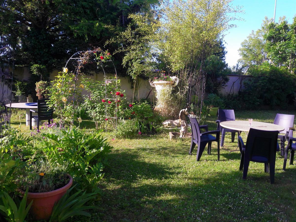 Le Vieux Vauvert Bed and Breakfast Rochecorbon Εξωτερικό φωτογραφία
